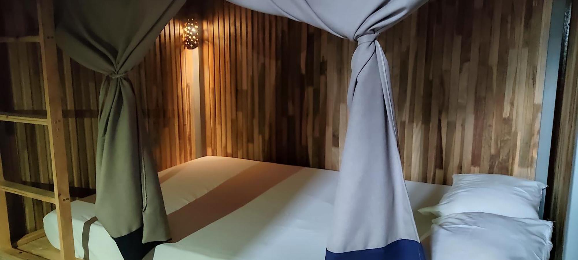 Mediterraneo Youth Hostel 亚松森 外观 照片