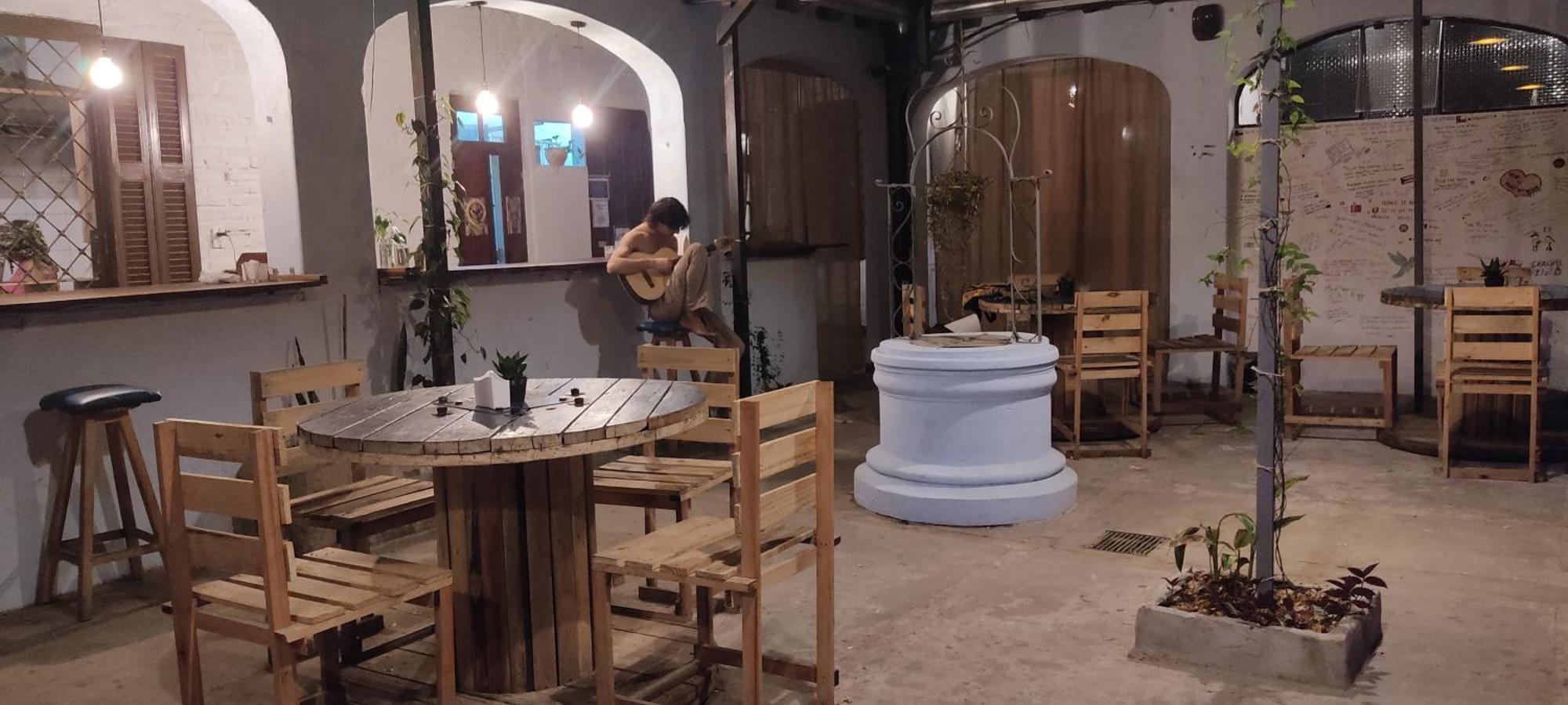 Mediterraneo Youth Hostel 亚松森 外观 照片